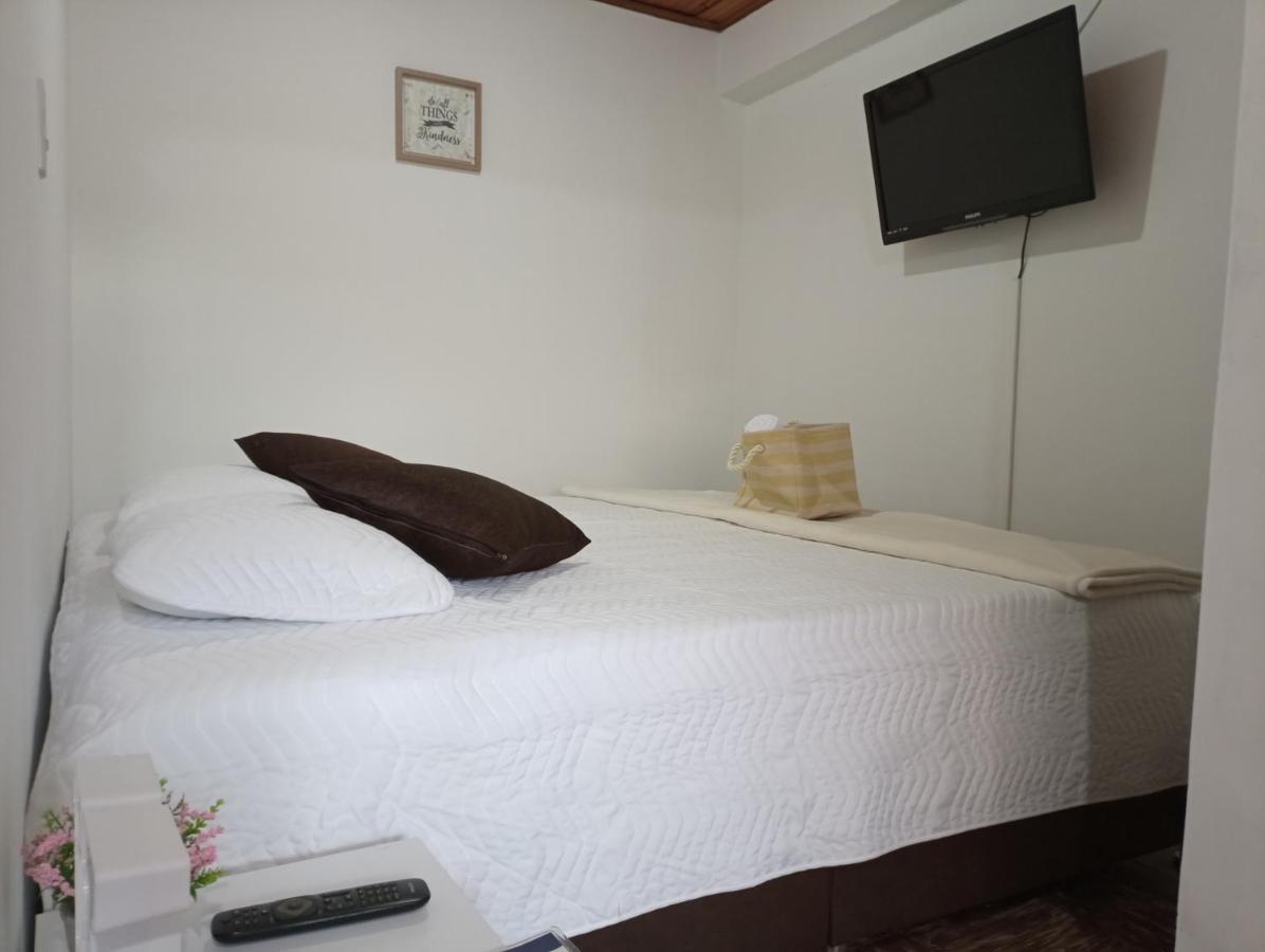 Komodo Alojamiento- Hostal Autoservicio, Ubicado Cerca Al Centro Historico - Bano Privado, Wifi , Cama 2X2 Y Agua Caliente Y Cocina Compartida Попаян Экстерьер фото