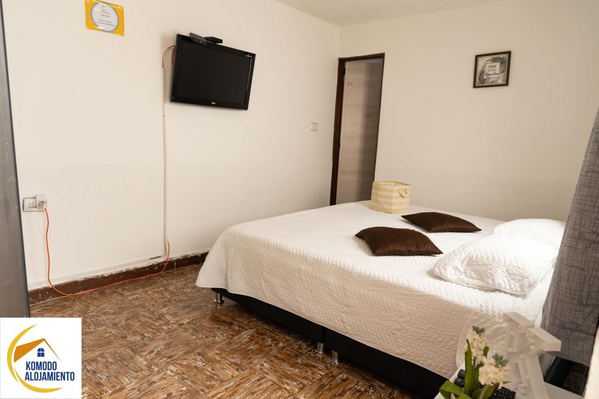Komodo Alojamiento- Hostal Autoservicio, Ubicado Cerca Al Centro Historico - Bano Privado, Wifi , Cama 2X2 Y Agua Caliente Y Cocina Compartida Попаян Экстерьер фото